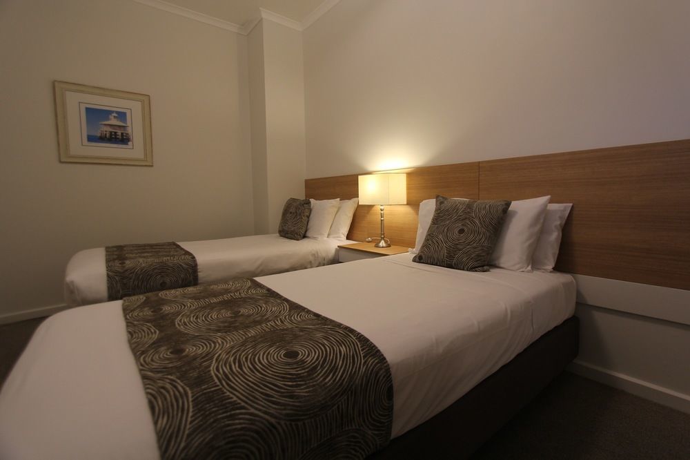 เบย์ เทน แอคคอมมอเดชั่น Hotel พอร์ทลินคอล์น ภายนอก รูปภาพ