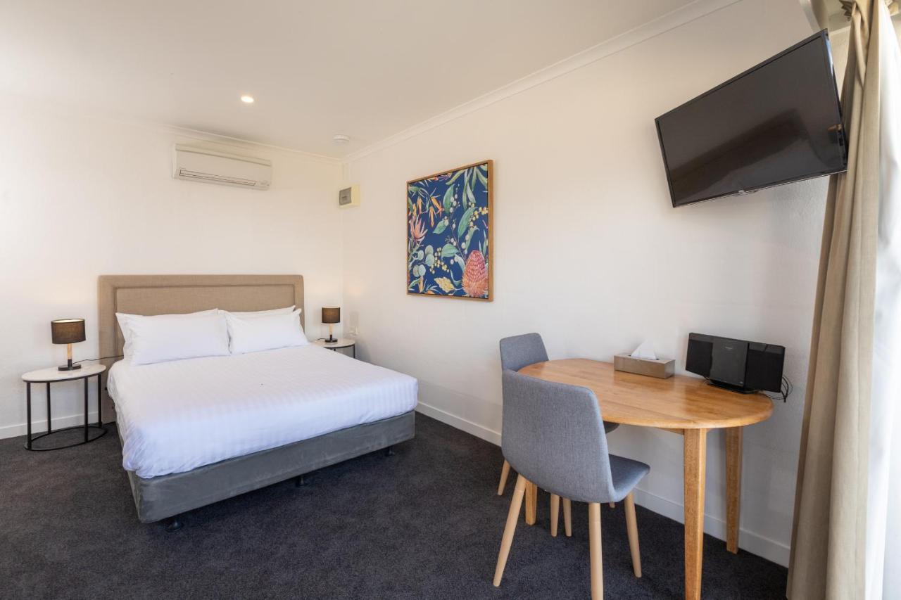 เบย์ เทน แอคคอมมอเดชั่น Hotel พอร์ทลินคอล์น ภายนอก รูปภาพ